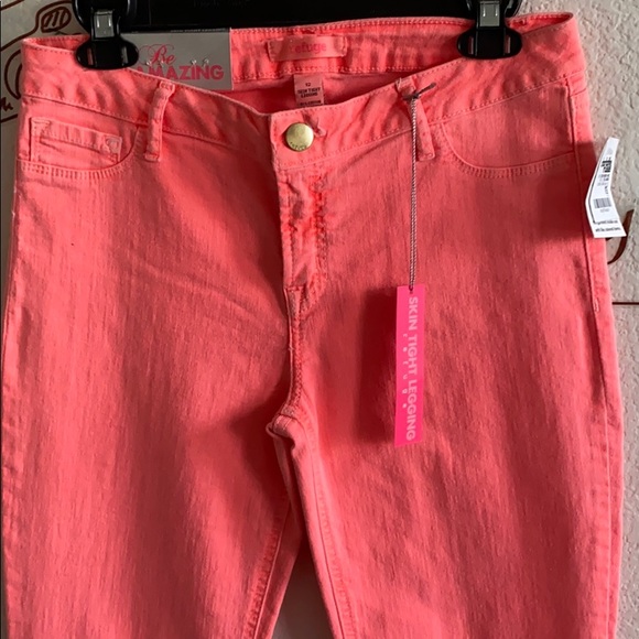 NWT Charlotte Russe Refuge Pink Skinny Jeans - Picture 2 of 8